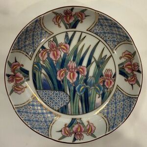 VINTAGE JAPANESE  AYAME PORCELAIN BOWL PINK & BLUE IRIS FLOWER WITH GOLD ACCENT
